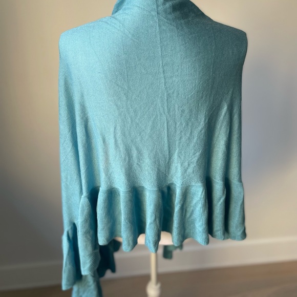 Portolano wrap shawl - Picture 7 of 7